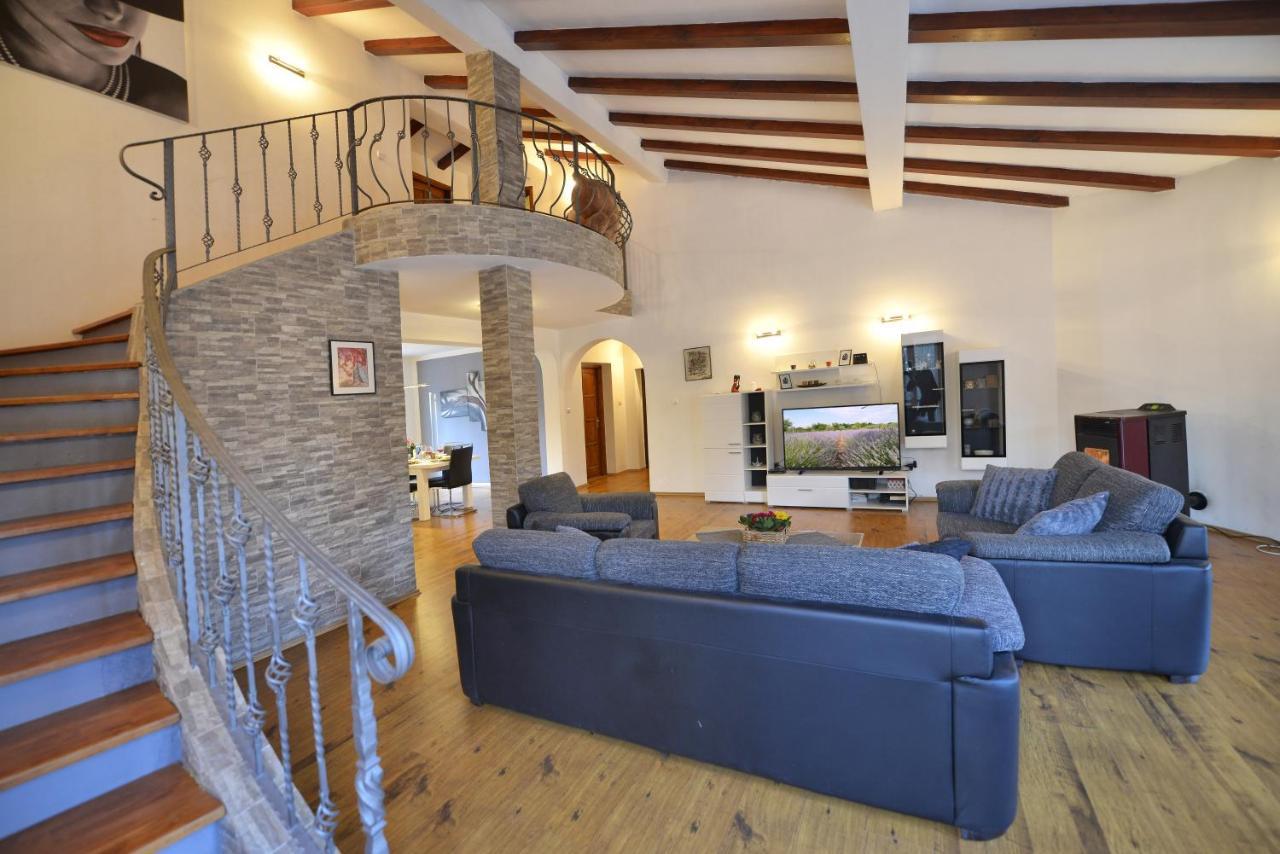 Villa Kristina Funtana Exterior foto